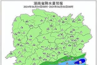 火力全开！伯克斯半场12分钟飙中6记三分砍下最高20分